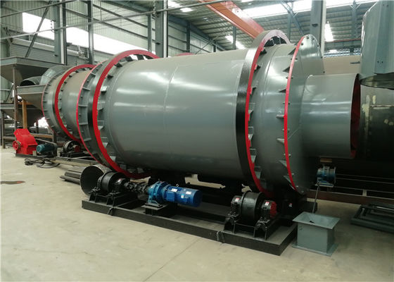 China Tamaño pequeño industrial rotatorio del secador de tambor triple rotatorio del barro para los materiales de construcción proveedor